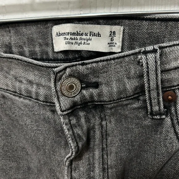 Abercrombie & Fitch The Ankle Straight Ultra High Rise Jeans Grey Size 28/6 - Picture 3 of 5